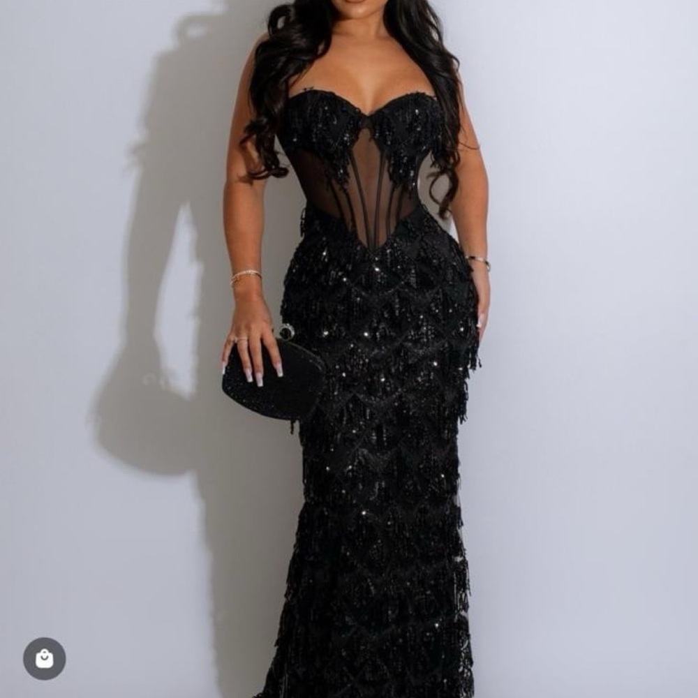 Elegant Black Evening Dress